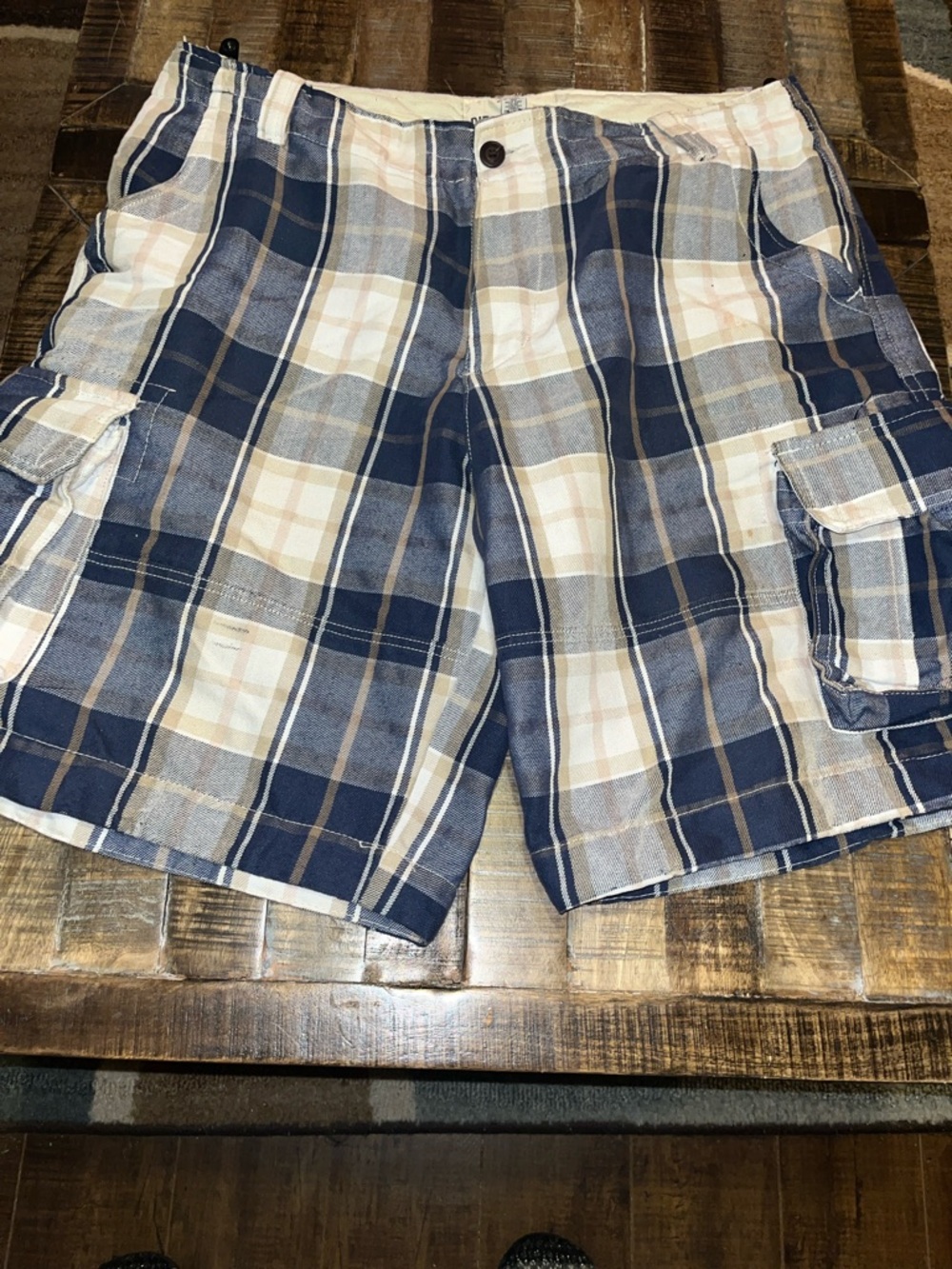 Men's Plaid Cargo Shorts - Navy Tan & Cream